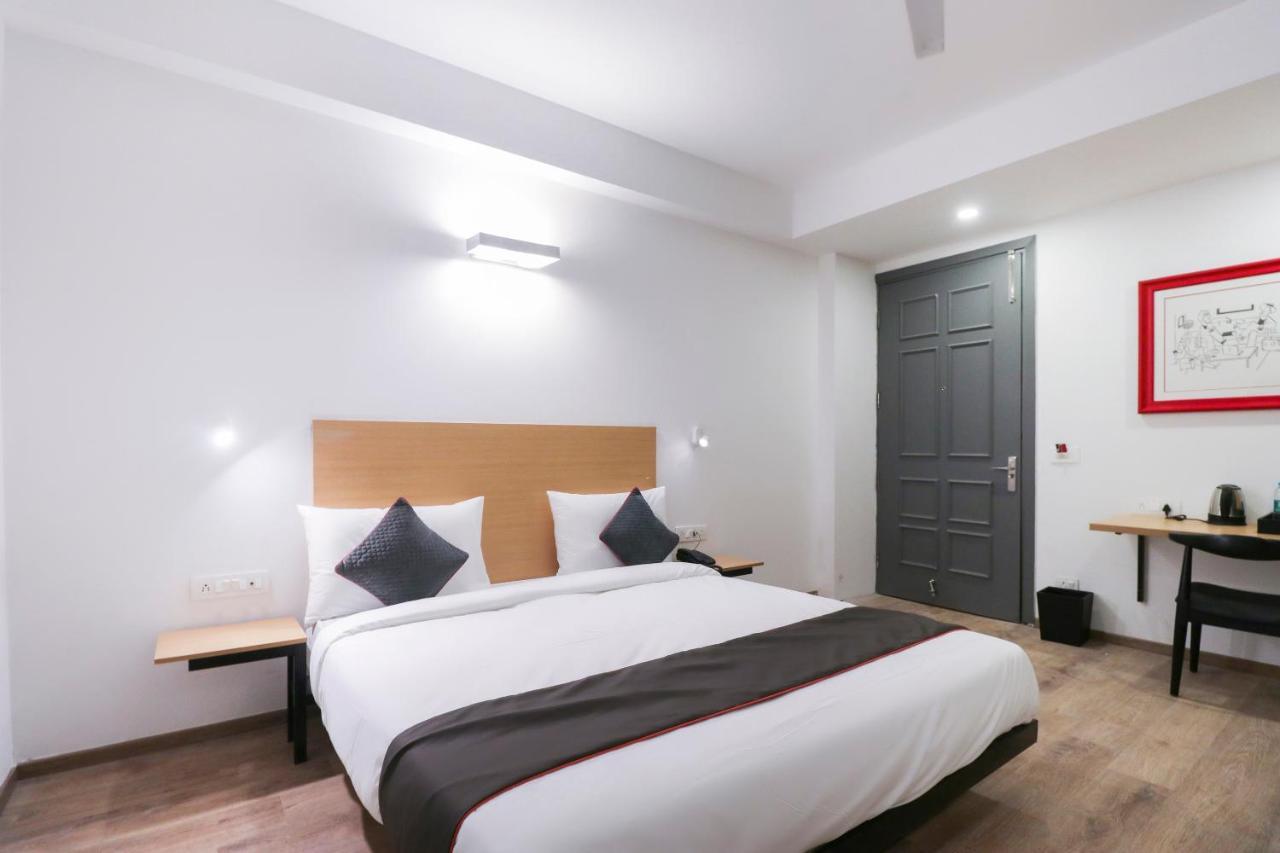 Townhouse Noida Sector 71 Near Iskcon Temple Noida Hotel Indirapuram Kültér fotó